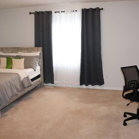 Entire 4 Bed Room Detached Residential Home Ajax Exterior foto